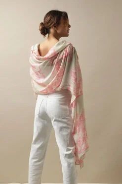 Best One Hundred Stars Ancient Columns Pink Scarf