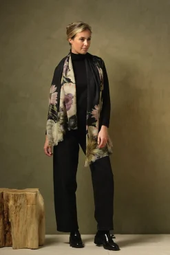 Online One Hundred Stars Daisy Black Wool Scarf