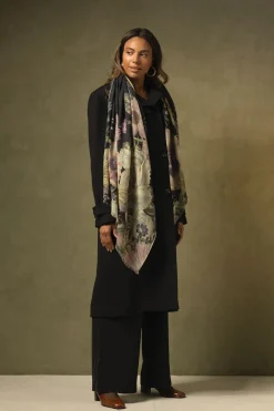 Sale One Hundred Stars Daisy Black Wool Scarf