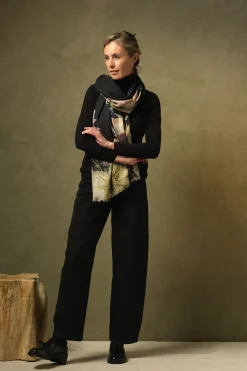 Sale One Hundred Stars Daisy Black Wool Scarf